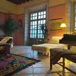 Country house Casa Palacio Arminon
