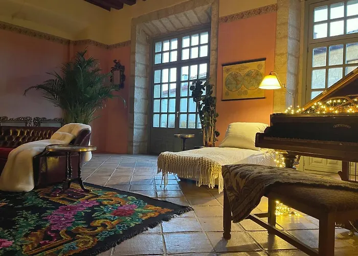 Country house Casa Palacio Arminon